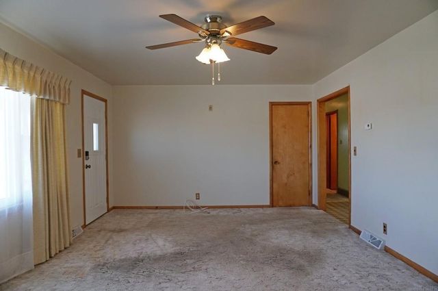 2075 Quail Avenue, Charles City, IA 50616