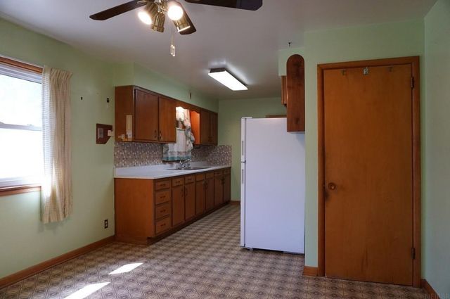 2075 Quail Avenue, Charles City, IA 50616
