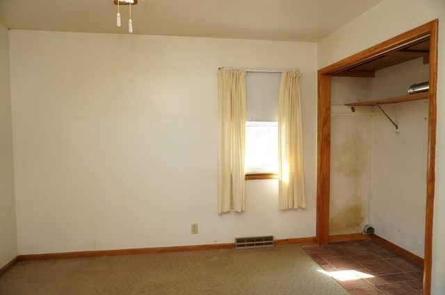 2075 Quail Avenue, Charles City, IA 50616