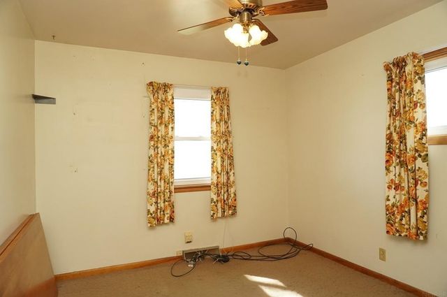 2075 Quail Avenue, Charles City, IA 50616