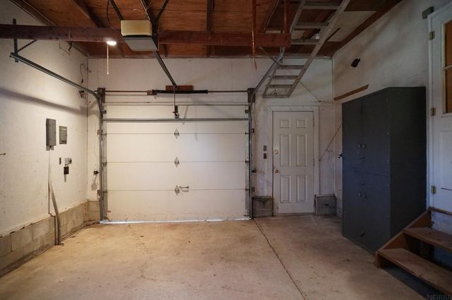 2075 Quail Avenue, Charles City, IA 50616