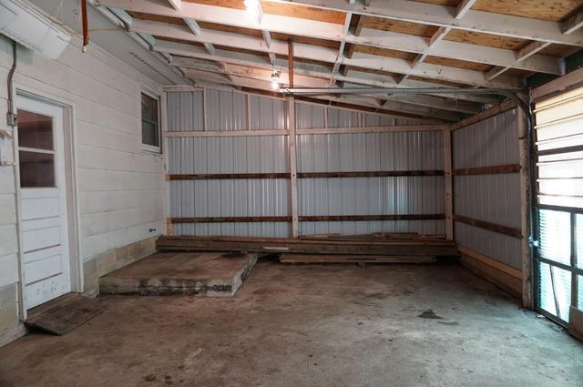 2075 Quail Avenue, Charles City, IA 50616