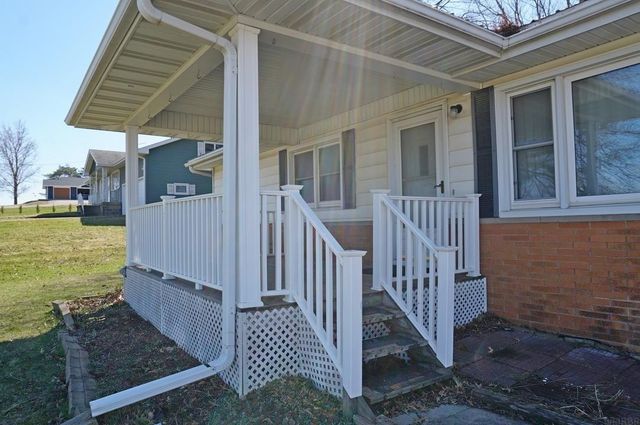 2075 Quail Avenue, Charles City, IA 50616