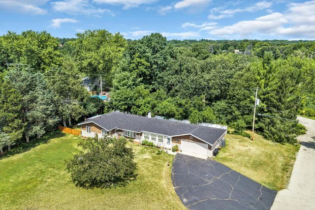 33606 Bohner DRIVE, Burlington, WI 53105