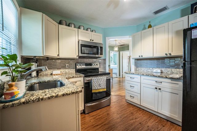 528 S INGRAHAM AVENUE, Lakeland, FL 33801