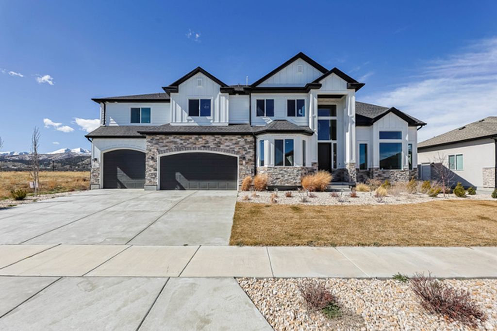 Image 1 of property listing at 13336 S CARMEN OAK DR, Herriman, UT 84096
