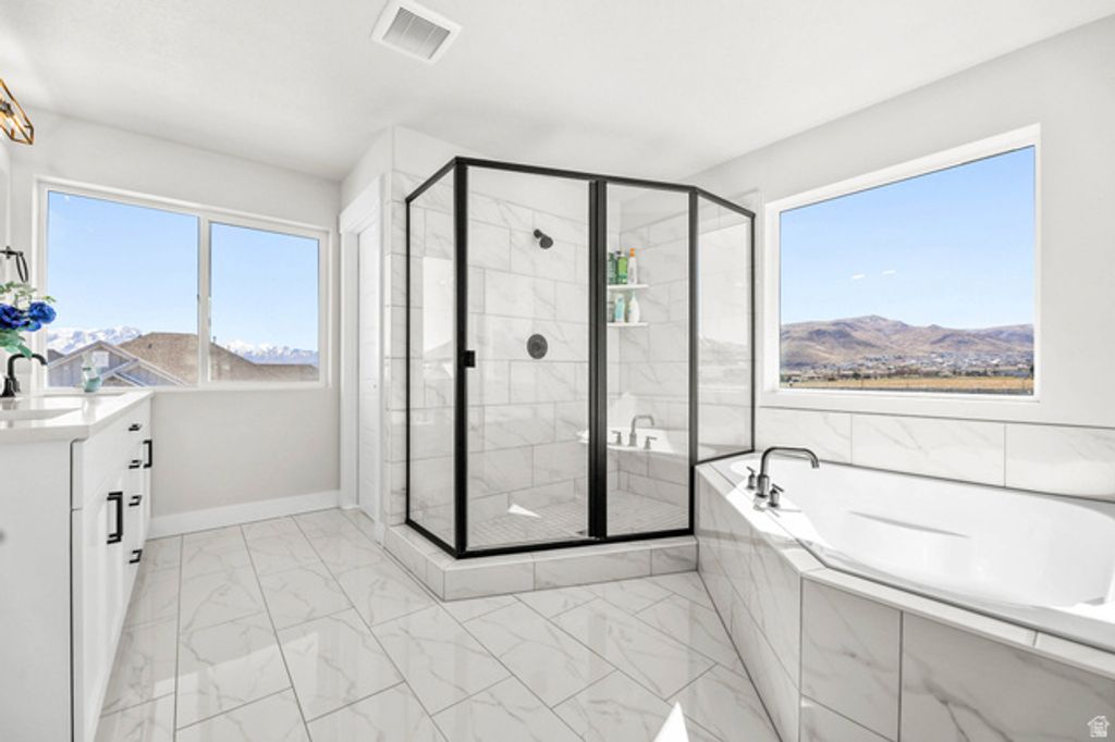 Image 12 of property listing at 13336 S CARMEN OAK DR, Herriman, UT 84096