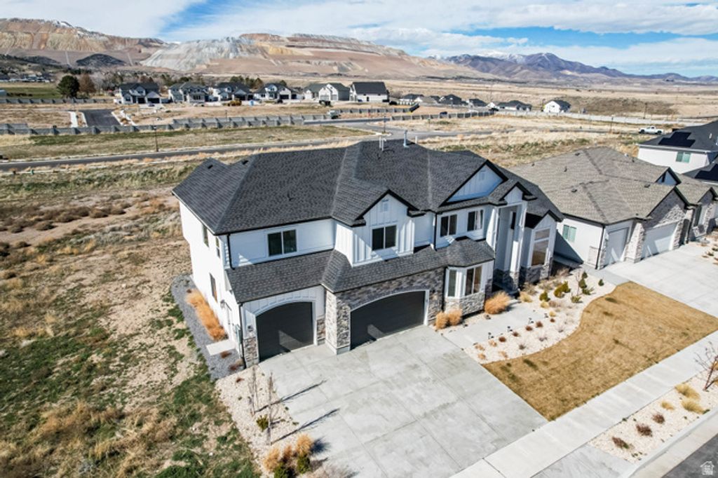 Image 43 of property listing at 13336 S CARMEN OAK DR, Herriman, UT 84096