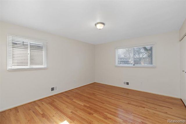 25538 Parsons Drive, Southfield, MI 48075