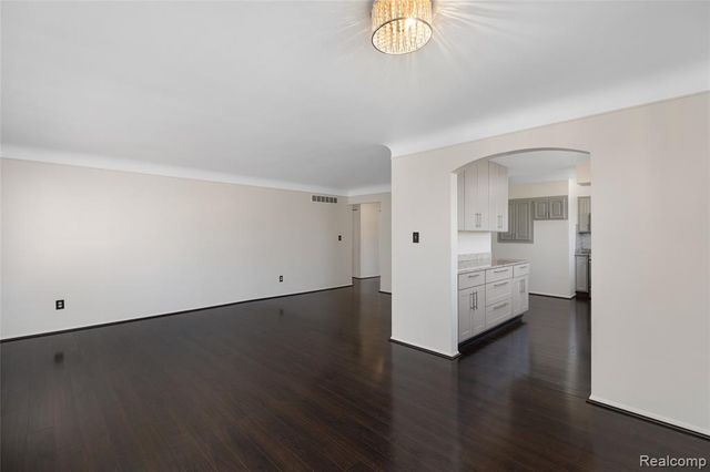 25538 Parsons Drive, Southfield, MI 48075