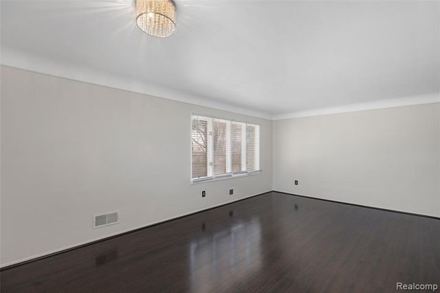 25538 Parsons Drive, Southfield, MI 48075