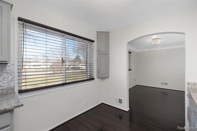 25538 Parsons Drive, Southfield, MI 48075