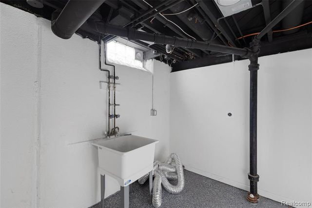 25538 Parsons Drive, Southfield, MI 48075