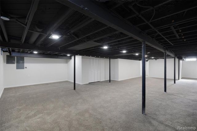 25538 Parsons Drive, Southfield, MI 48075