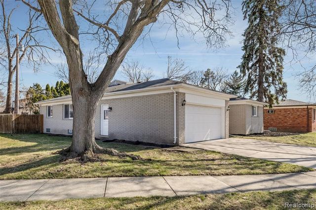 25538 Parsons Drive, Southfield, MI 48075