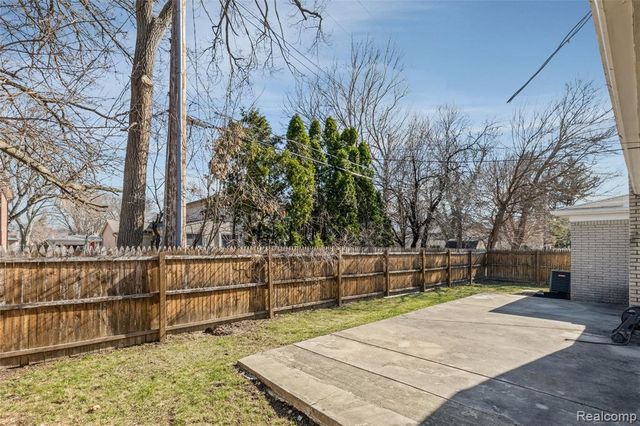 25538 Parsons Drive, Southfield, MI 48075