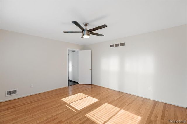 25538 Parsons Drive, Southfield, MI 48075