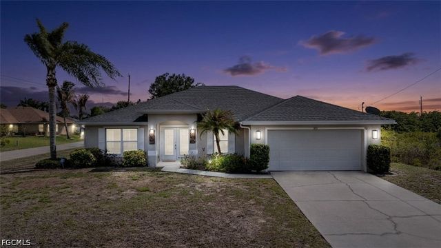 3801 28th ST SW, Lehigh Acres, FL 33976