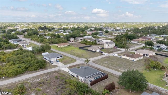 3801 28th ST SW, Lehigh Acres, FL 33976