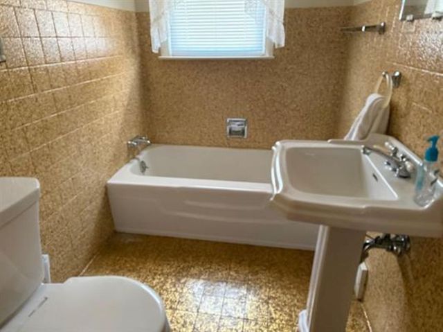 11224 Ventura Boulevard, Machesney Park, IL 61115