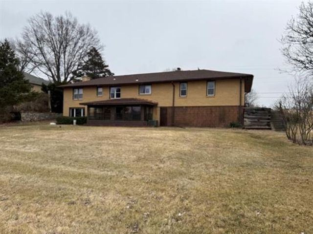 11224 Ventura Boulevard, Machesney Park, IL 61115