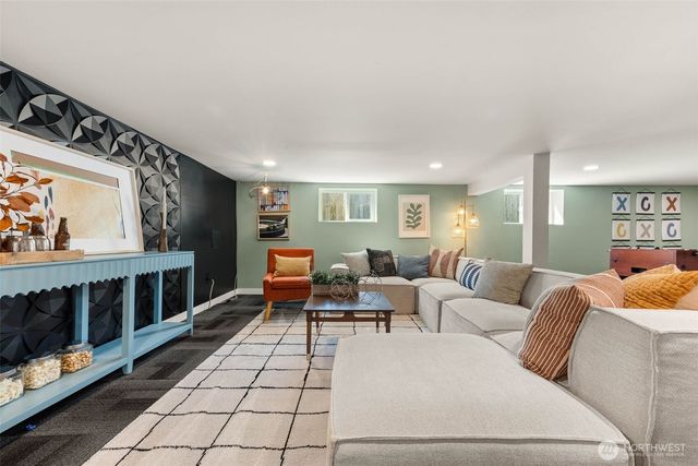 3022 S Holden Street, Seattle, WA 98108