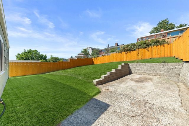 3022 S Holden Street, Seattle, WA 98108