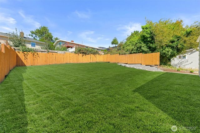 3022 S Holden Street, Seattle, WA 98108