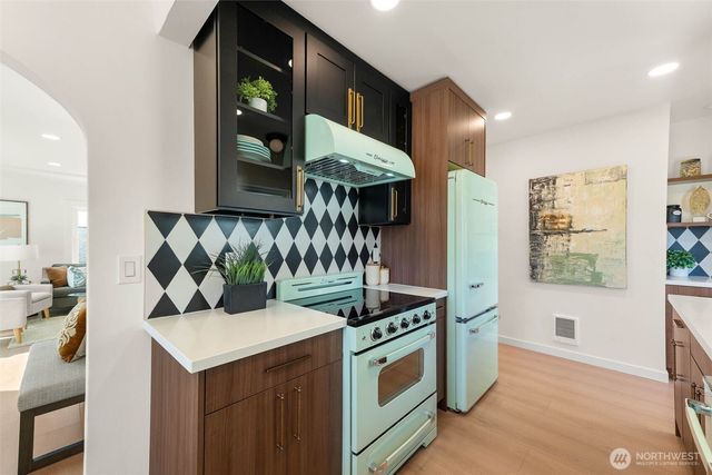 3022 S Holden Street, Seattle, WA 98108