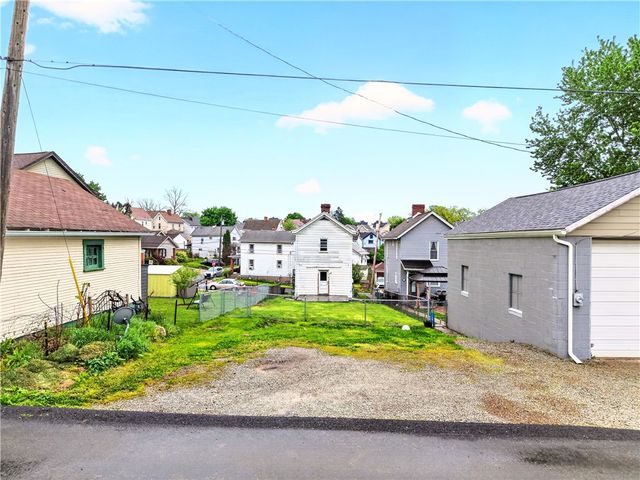 621 Stone Street, City Of Greensburg, PA 15601