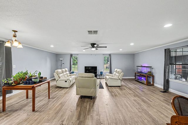 1814 County Road 121, Kaufman, TX 75142