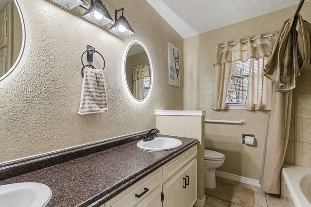 1814 County Road 121, Kaufman, TX 75142