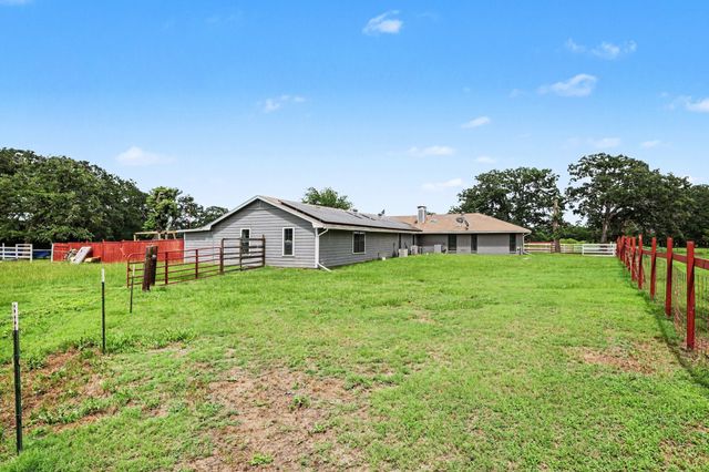 1814 County Road 121, Kaufman, TX 75142
