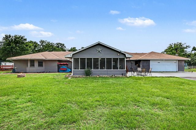 1814 County Road 121, Kaufman, TX 75142