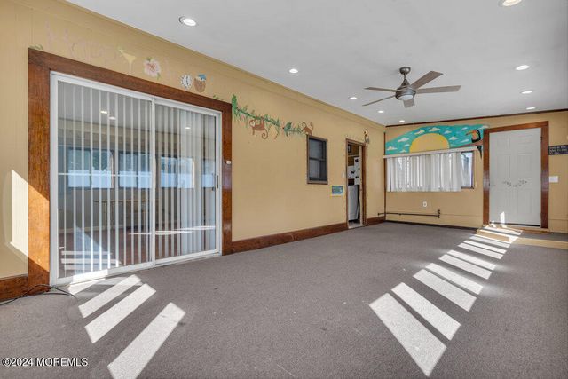 691 Sussex Court, Toms River, NJ 08753