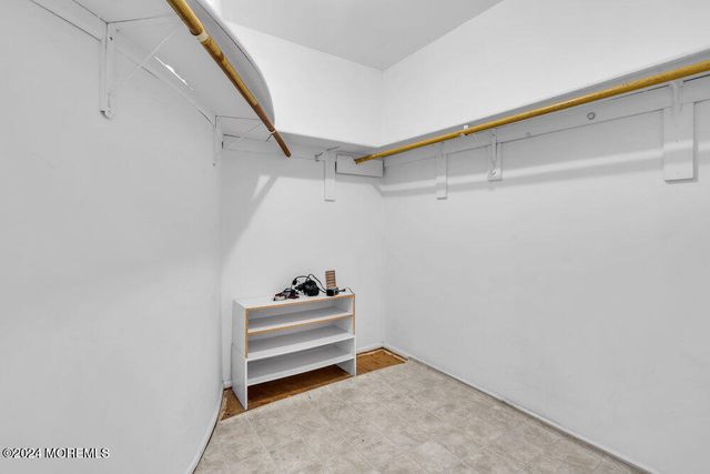 691 Sussex Court, Toms River, NJ 08753