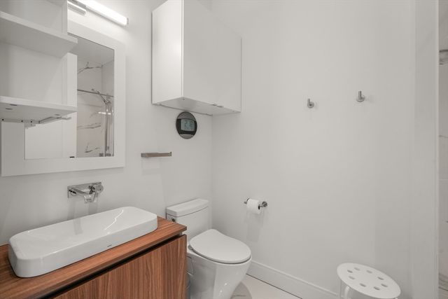 8 Leverett St 3, Brookline, MA 02445