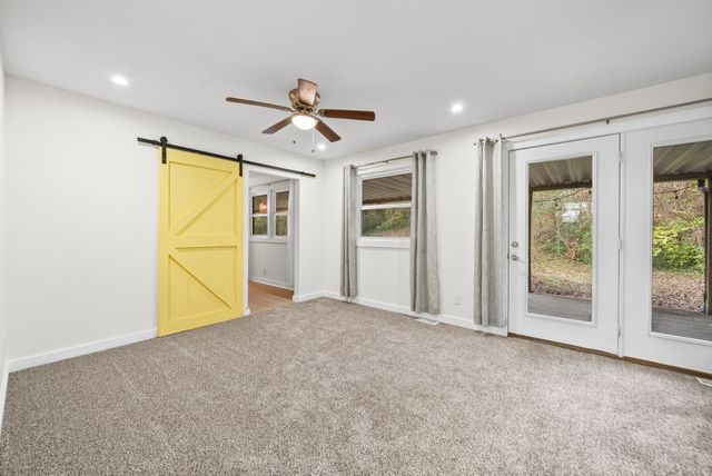 509 Rosewood Dr, Clarksville, TN 37043