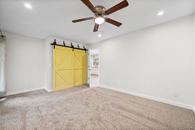 509 Rosewood Dr, Clarksville, TN 37043