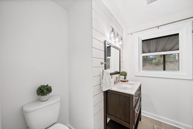 509 Rosewood Dr, Clarksville, TN 37043