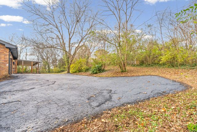 509 Rosewood Dr, Clarksville, TN 37043