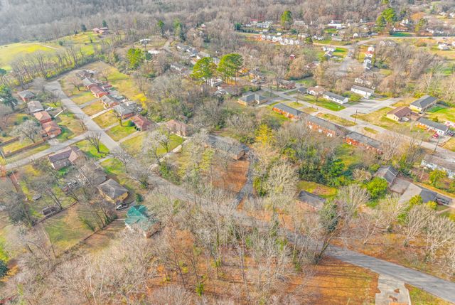 509 Rosewood Dr, Clarksville, TN 37043