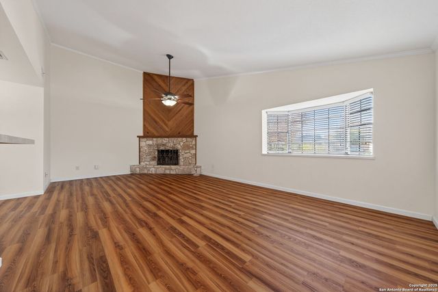 609 Oak Park Dr, Boerne, TX 78006