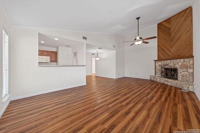 609 Oak Park Dr, Boerne, TX 78006