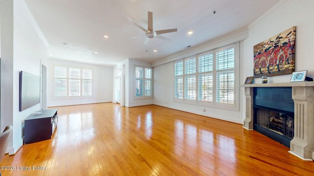 2011 Frankfort Ave 300, Louisville, KY 40206
