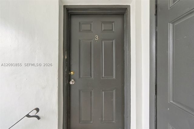 219 NW 10th Ave APT 3, Miami, FL 33128