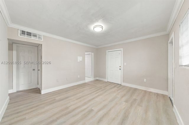 219 NW 10th Ave APT 3, Miami, FL 33128