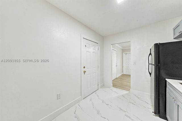 219 NW 10th Ave APT 3, Miami, FL 33128