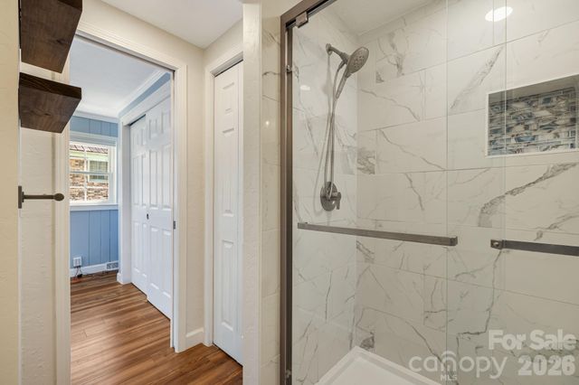 1015 Mountain View Street, Hendersonville, NC 28739