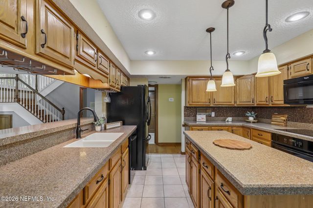 2609 BELLESHORE Court, Orange Park, FL 32073